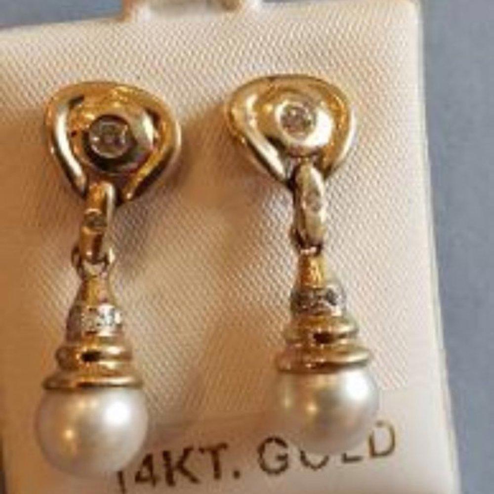Real Pearl And Diamond DropEarring
